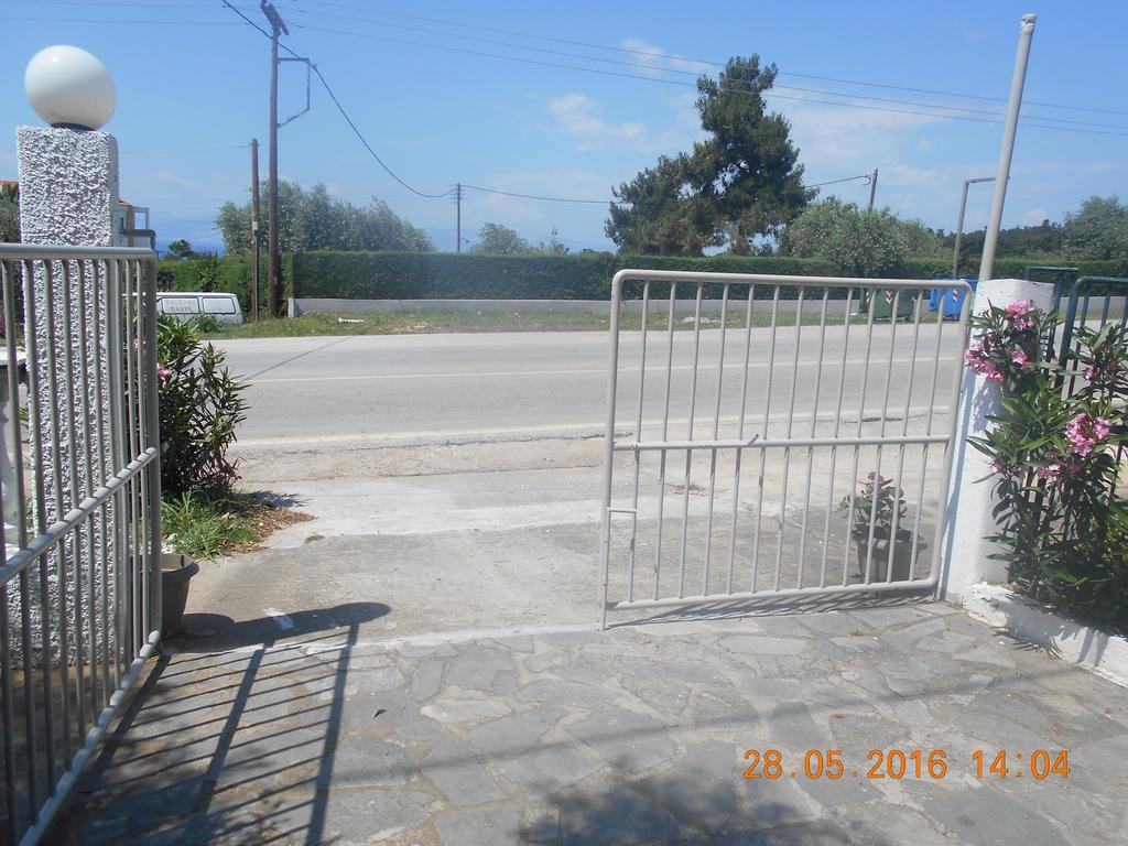 Doukas Hotel Skala Rachoni  Bagian luar foto